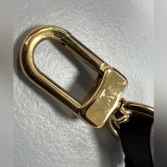 Louis Vuitton Damier Ebene Navona Pochette - Picture 14 of 15